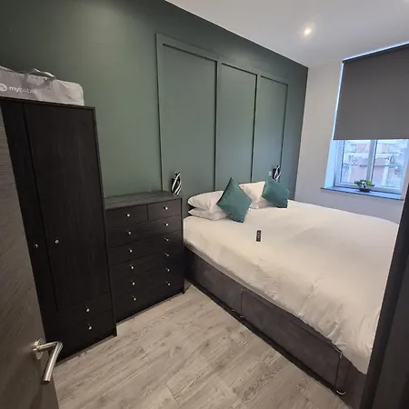 The Cotswold Escape 14 - Centre