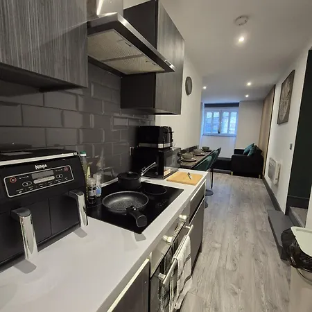 The Cotswold Escape 14 - Centre *