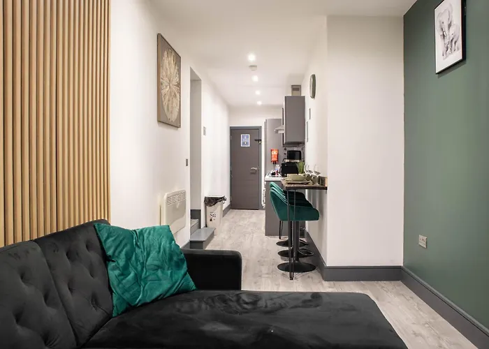 Apartment 1 Bed With Super King Bed Wifi Washer Dryer Workspace