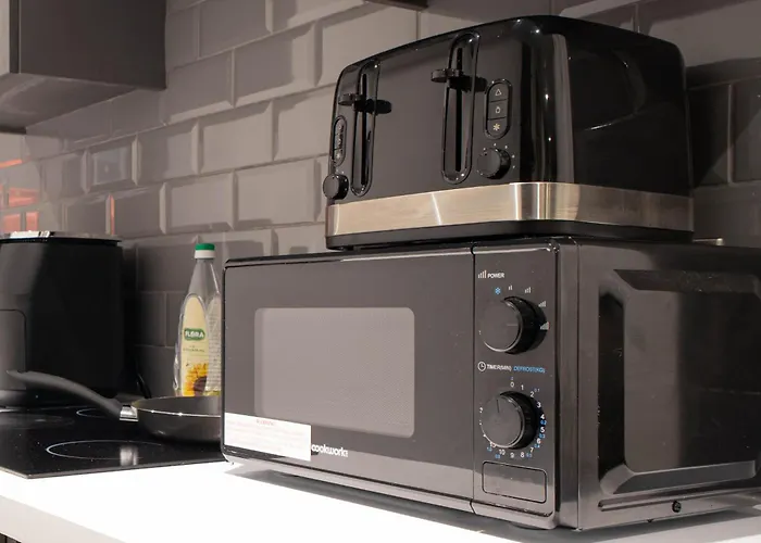 Apartman 1 Bed With Super King Bed Wifi Washer Dryer Workspace *