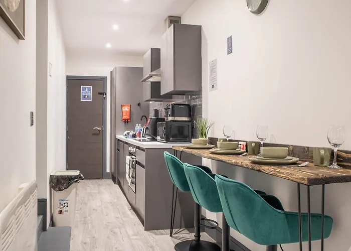 1 Bed With Super King Bed Wifi Washer Dryer Workspace