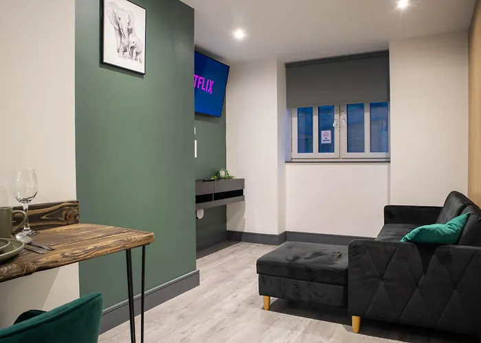 公寓 1 Bed With Super King Bed Wifi Washer Dryer Workspace 布雷得佛