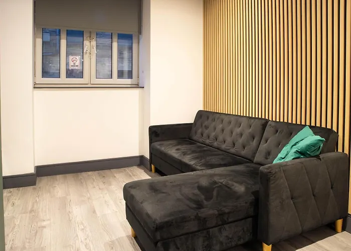 1 Bed With Super King Bed Wifi Washer Dryer Workspace 布雷得佛